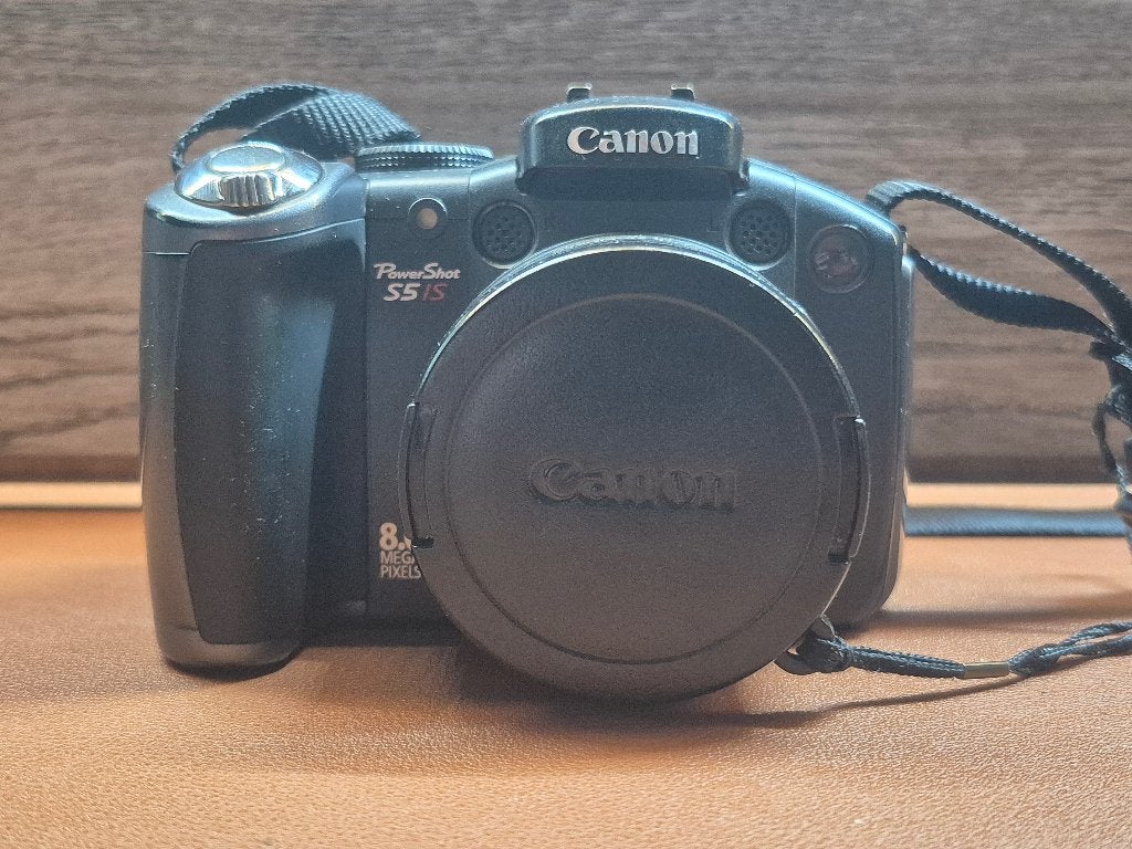 Canon Powershot S5 IS, 8 megapixels, Gebruikt, Canon, Kantelbaar/draaibaar scherm