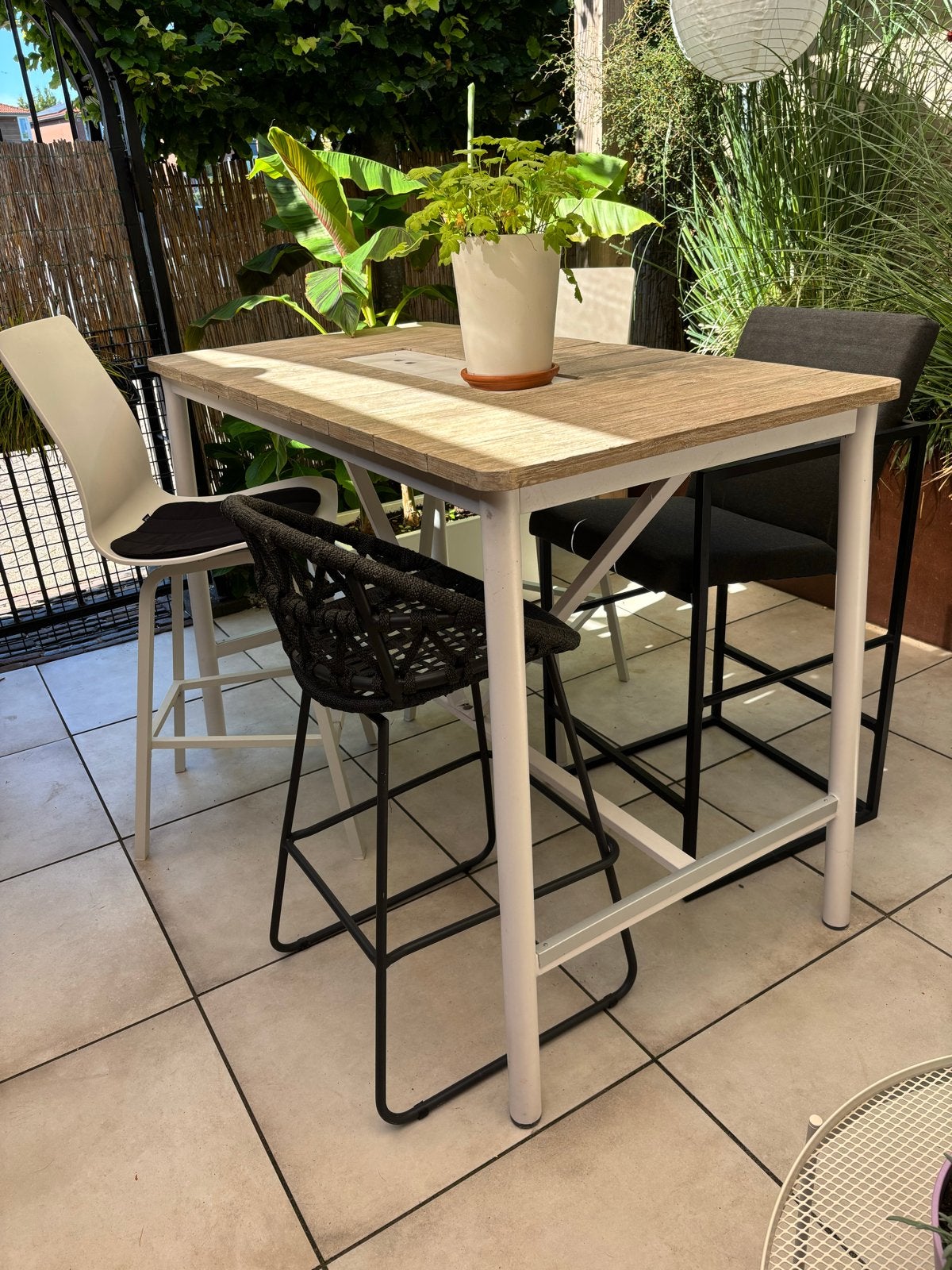 Applebee bartafel met 4 Seasons Outdoor barkrukken, Ophalen, Gebruikt, Rechthoekig, Hout