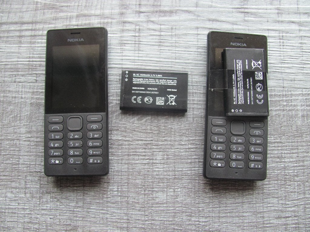 Nokia 216 - 2 telefoons, Gebruikt, Zwart, Fysiek toetsenbord, Ophalen of Verzenden