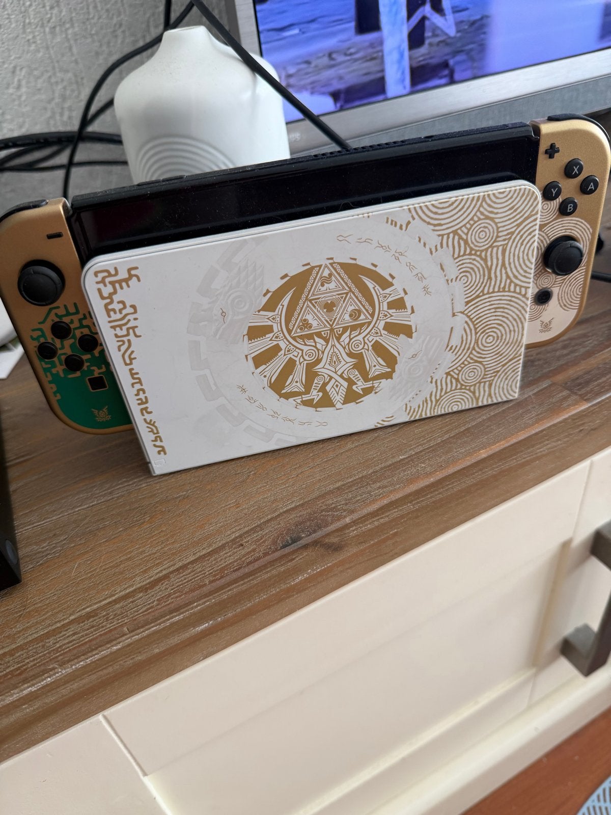 Nintendo Switch OLED Zelda Tears of the Kingdom Editie, Ophalen, Zo goed als nieuw, Met 2 controllers, Switch OLED