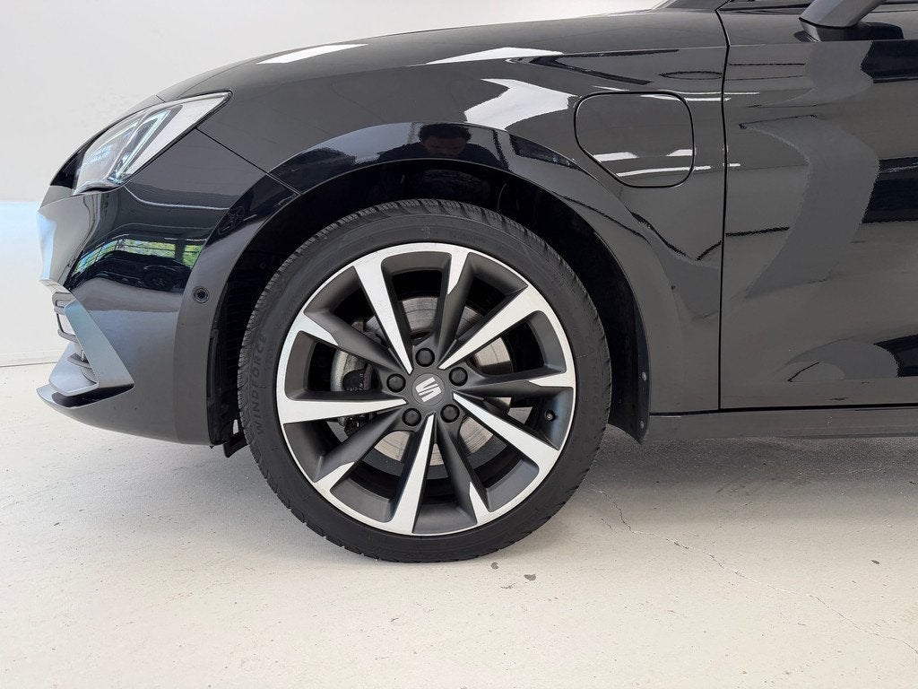 SEAT Leon 1.4 TSI eHybrid PHEV FR | Panoramadak | DCC | Keyl, Stof, Gebruikt, 4 cilinders, Leon