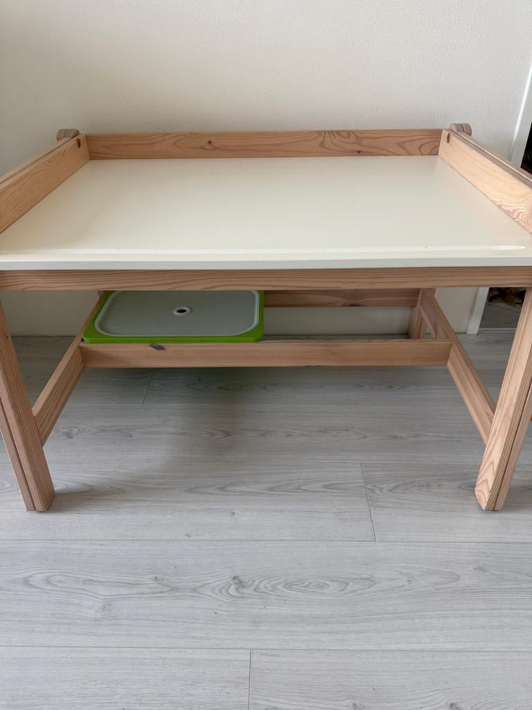 Flisat Ikea kinderbureau verstelbaar in hoogte, Kinderen en Baby's, Kinderkamer | Tafels en Stoelen, Ophalen, Gebruikt, Tafel(s)
