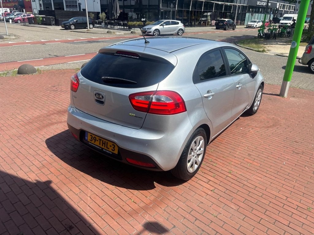 Kia Rio 1.2 CVVT Super Pack airco keyless en co! (bj 2012), Auto's, Kia, 21 km/l, Euro 5, 4 cilinders, Origineel Nederlands