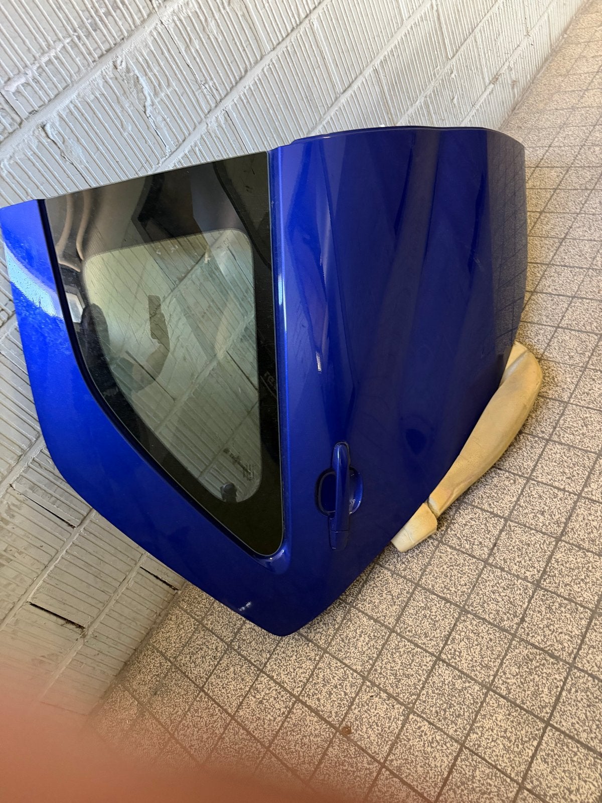 Toyota aygo X Blauwe rechtsachterdeur met raam -, Auto-onderdelen, Gebruikt, Deur, Ophalen of Verzenden, Toyota