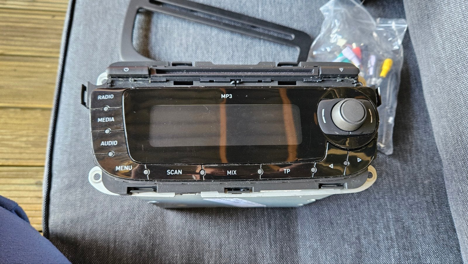 Autoradio Seat Ibiza 6J - Origineel en Compleet, Auto diversen, Ophalen of Verzenden, Gebruikt