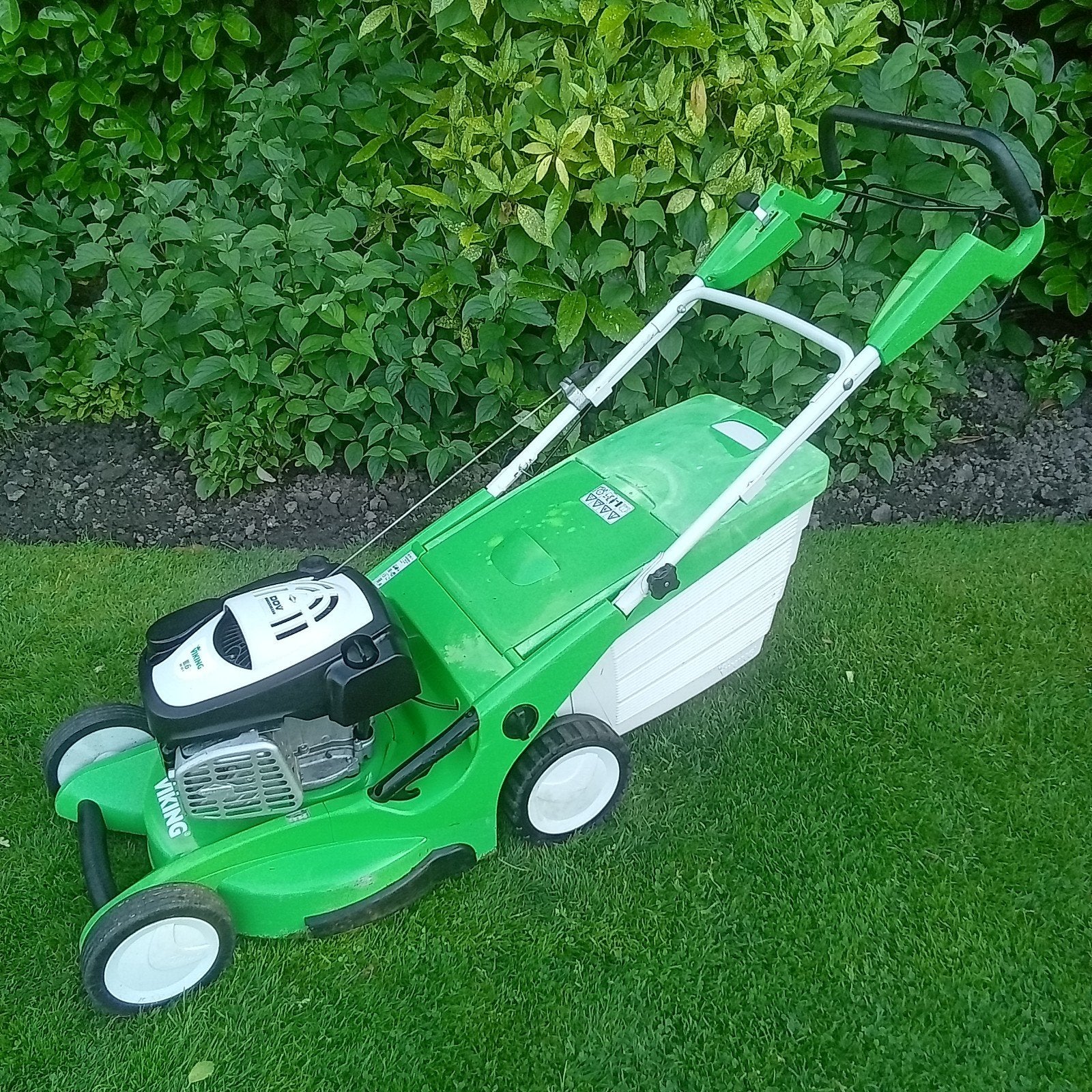 VIKING/STIHL GRASMAAIER ZELFRIJDEND BENZINE MAAIER, Ophalen, Cirkelmaaier, 50 cm of meer, Gebruikt
