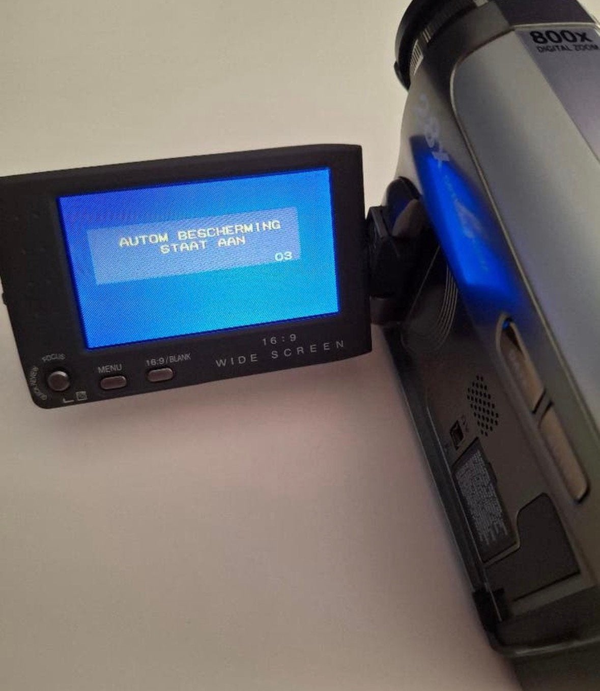 Batterijen en oplader voor JVC digital video camera, Ophalen of Verzenden, Mini dv, JVC, 20x of meer