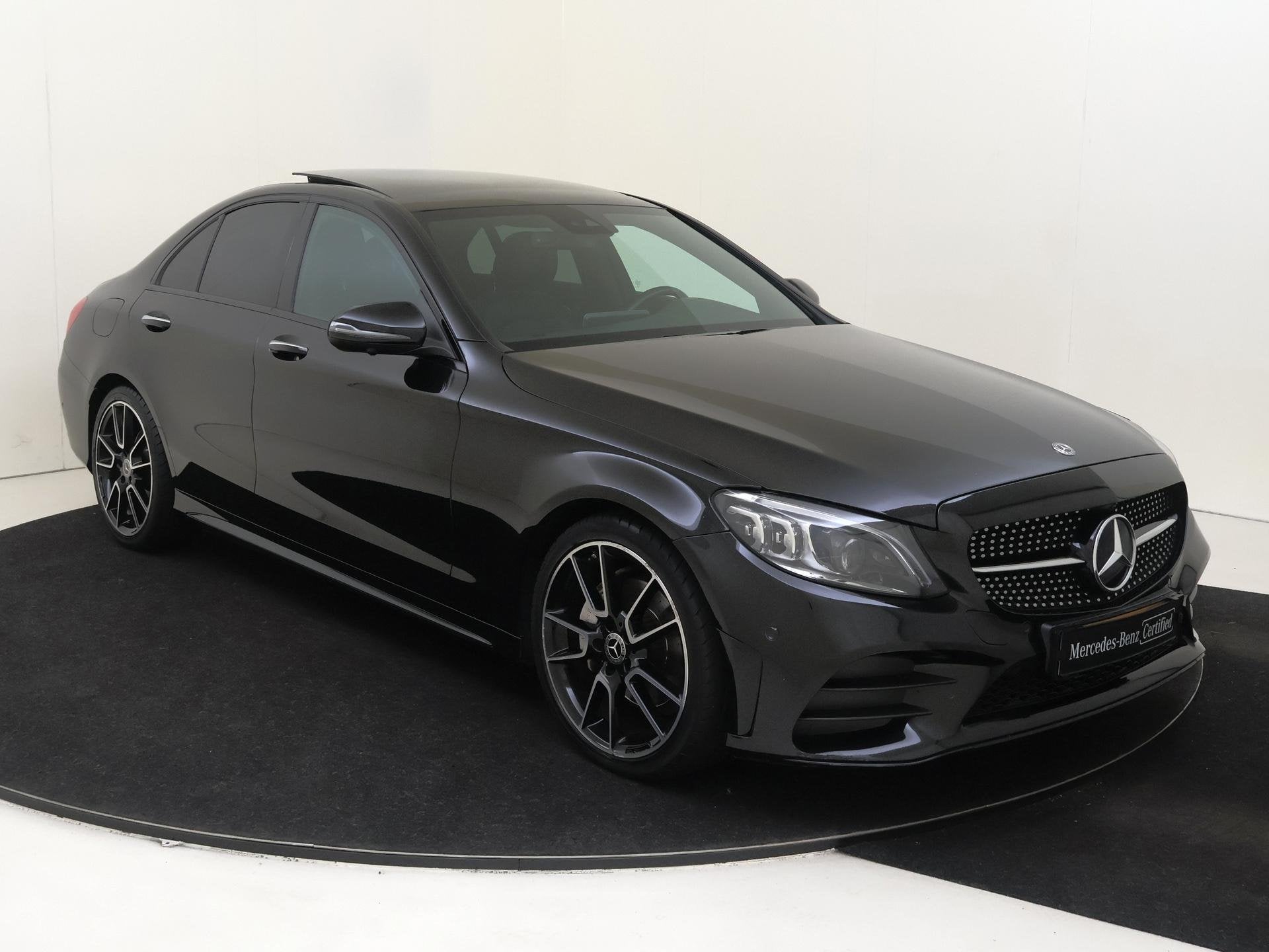 Mercedes-Benz C-klasse 180 Premium Plus Pack /Panoramadak /B, Zwart, Kunstmatig leder, 5 stoelen, 1360 kg