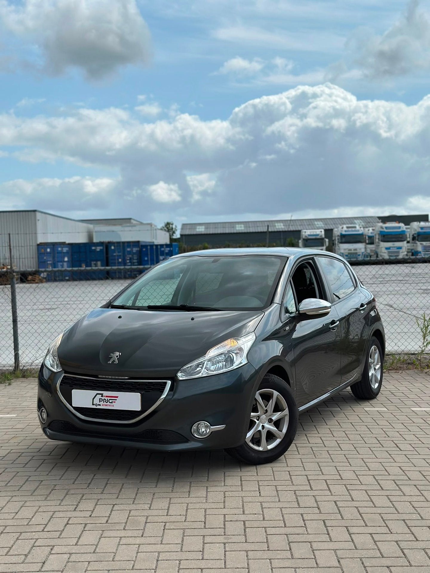 Peugeot 208 1.2 VTi Style AIRCO - NAVI - BLEUTOOTH, Auto's, Peugeot, Bedrijf, Te koop, ABS, Airbags, Airconditioning, Bluetooth