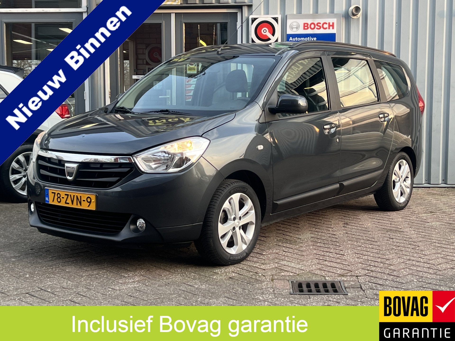 Dacia Lodgy 1.2 TCe Lauréate 5p | EERSTE EIGENAAR | AIRCO |