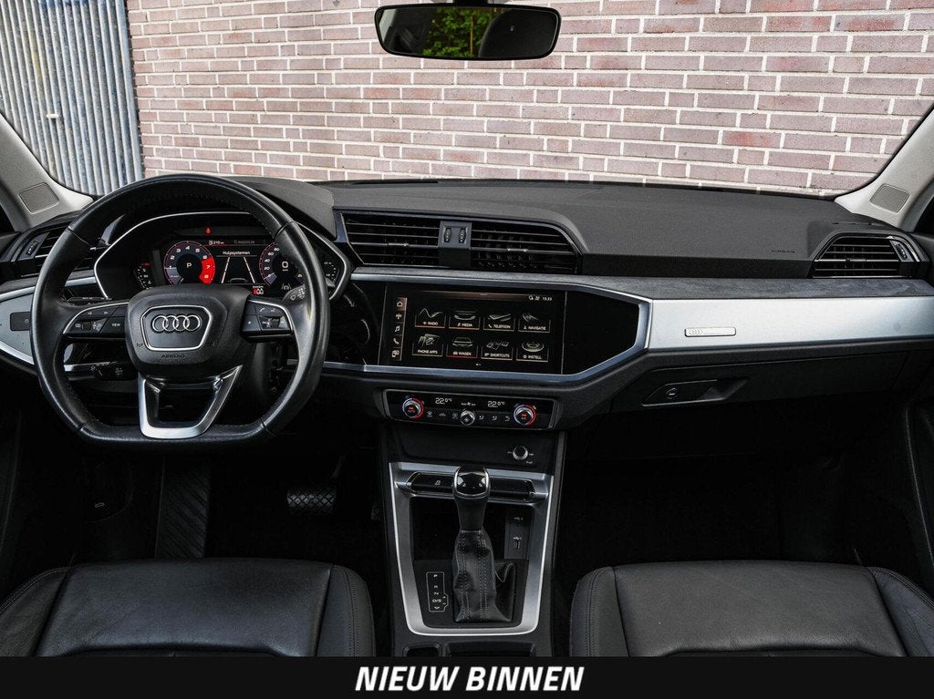 Audi Q3 35 TFSI 150 PK S-Line Automaat | Matrix LED | Leder, 4 cilinders, 150 pk, Wit, Bedrijf