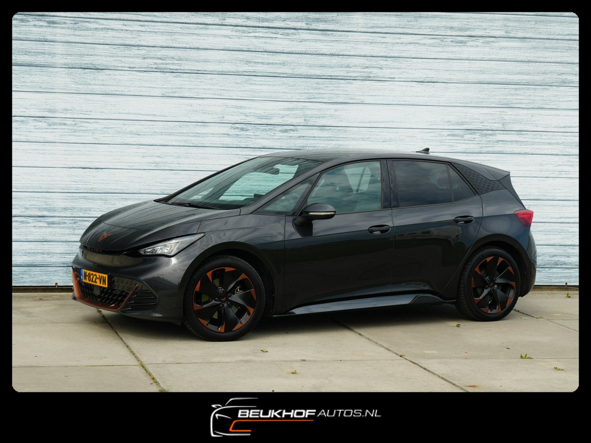 Cupra Born Performance One Camera Stoelverwarming Soh 93.1%, Auto's, Automaat, Achterwielaandrijving, Gebruikt, Alcantara