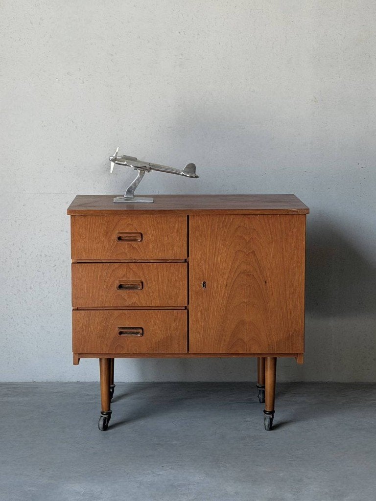 Vintage Deense teak kast, 1960 - Mid century dressoir, Ophalen, Gebruikt, Teakhout, 50 tot 100 cm