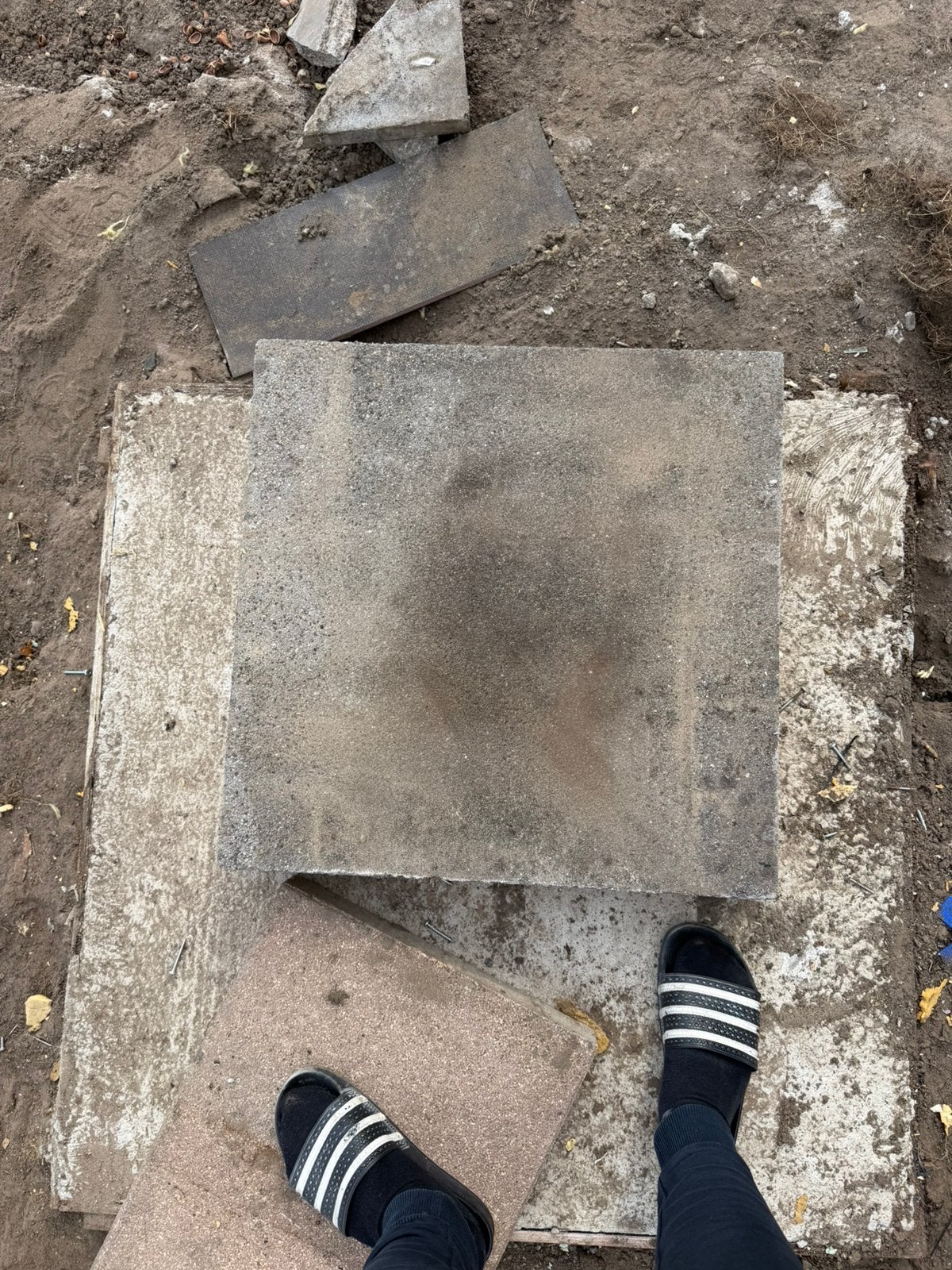 Gratis tegels afhalen!, Ophalen, Zo goed als nieuw, Beton, Terrastegels
