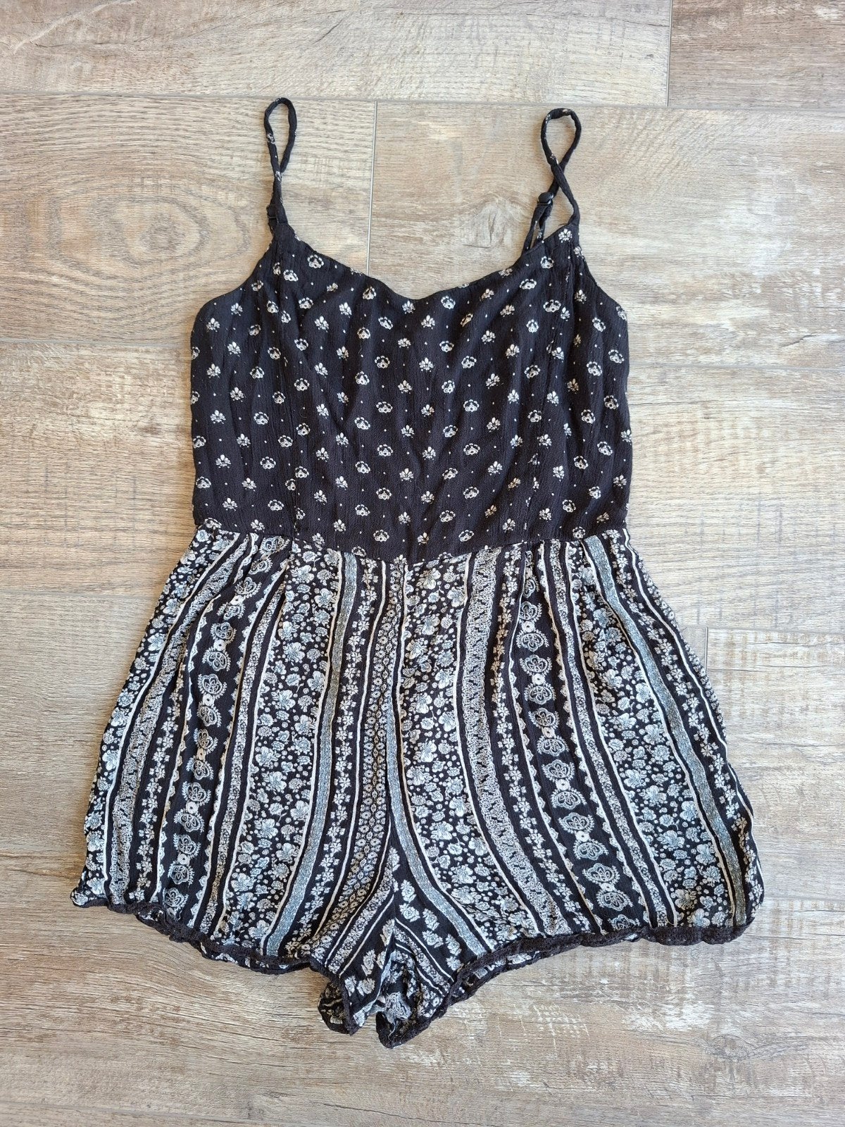 Clockhouse Zwart-Witte Playsuit - Boho print - maat 36, Zwart, Ophalen of Verzenden, Zo goed als nieuw, Clockhouse
