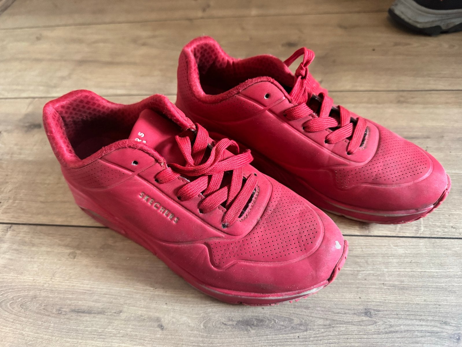Rode Skechers kinder sneakers maat 37, Ophalen of Verzenden, Gebruikt, Jongen of Meisje, Sportschoenen