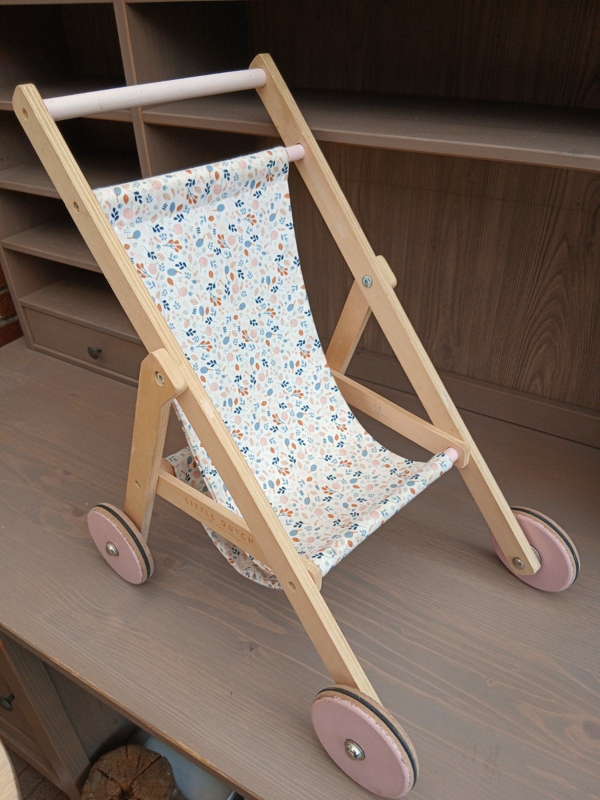 Little Dutch Houten Poppenwagen Poppenbuggy, Ophalen, Zo goed als nieuw, Overige typen