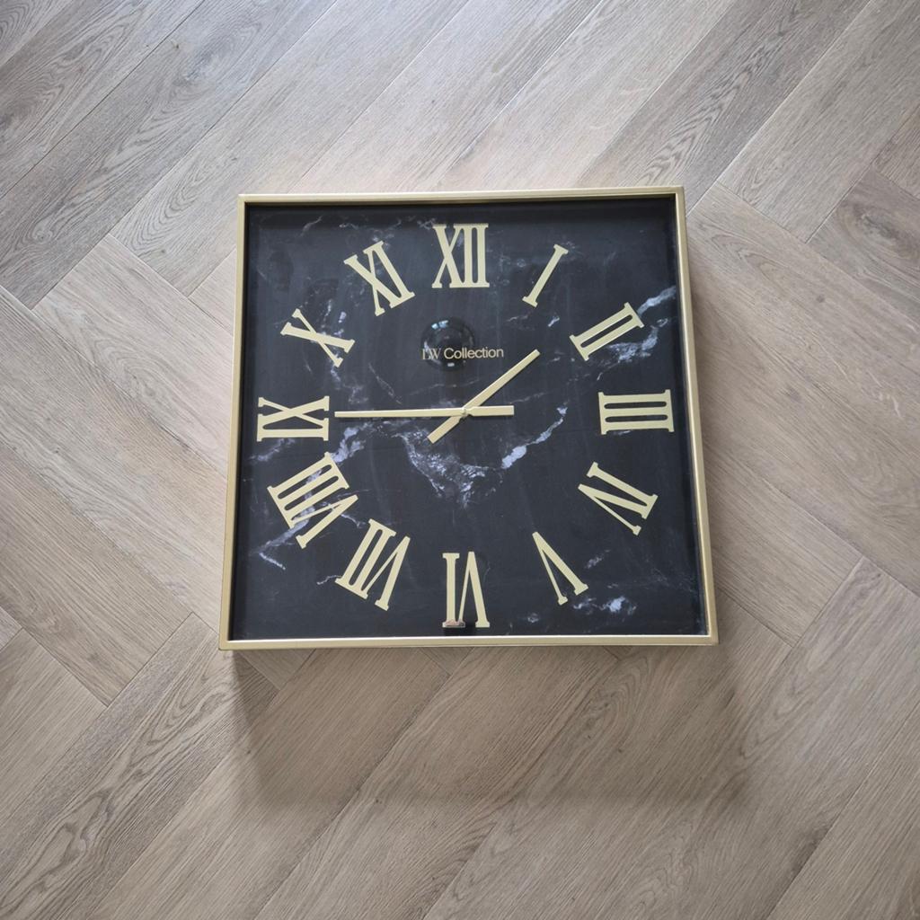 Stijlvolle Wandklok Zwart Marmerlook met Gouden Cijfers, Ophalen, Zo goed als nieuw, Wandklok