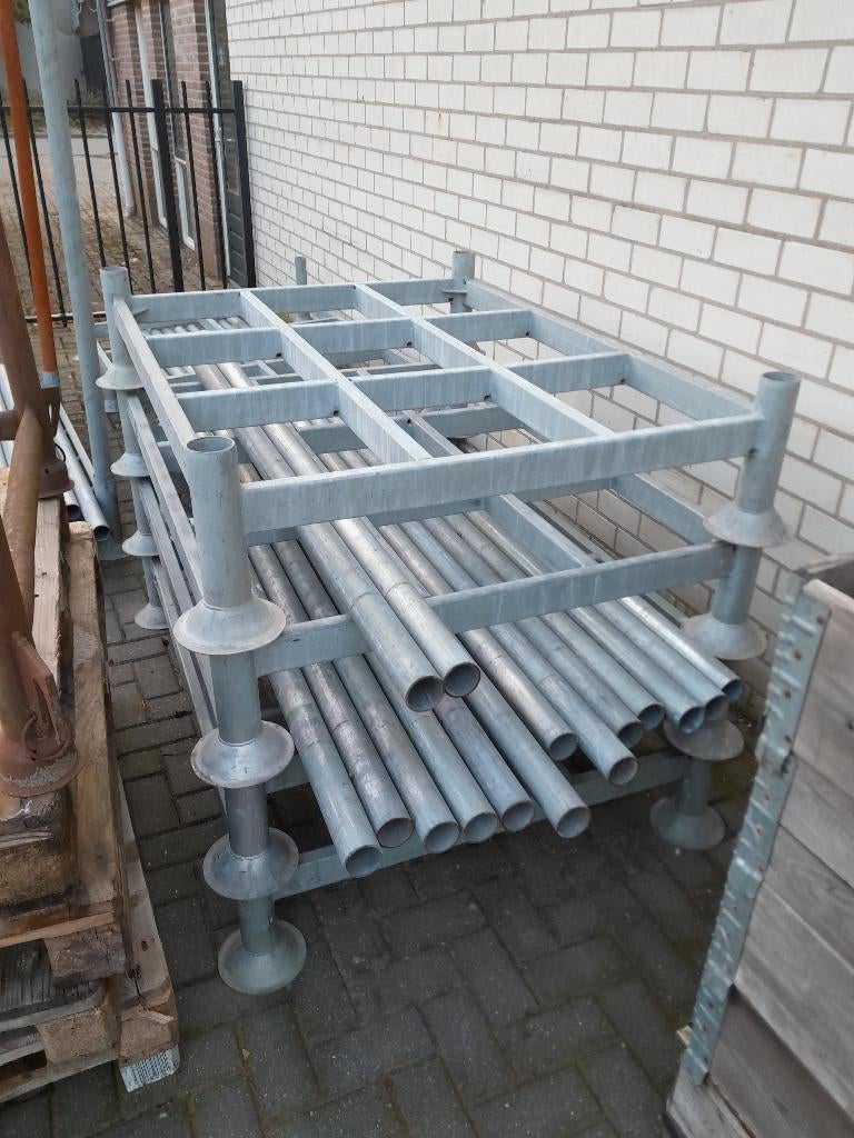 stapelbokken, Doe-het-zelf en Verbouw, Steigers, Zo goed als nieuw, Overige typen, Minder dan 2 meter, Ophalen
