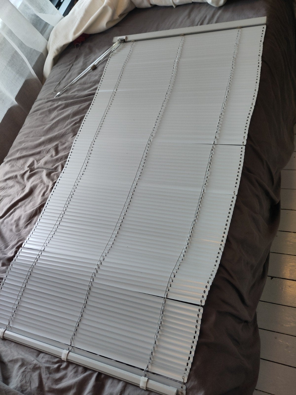 Gratis Grijze lamellen / luxaflex van Sunway, Gebruikt, Lamellen, Ophalen of Verzenden, Ladderband