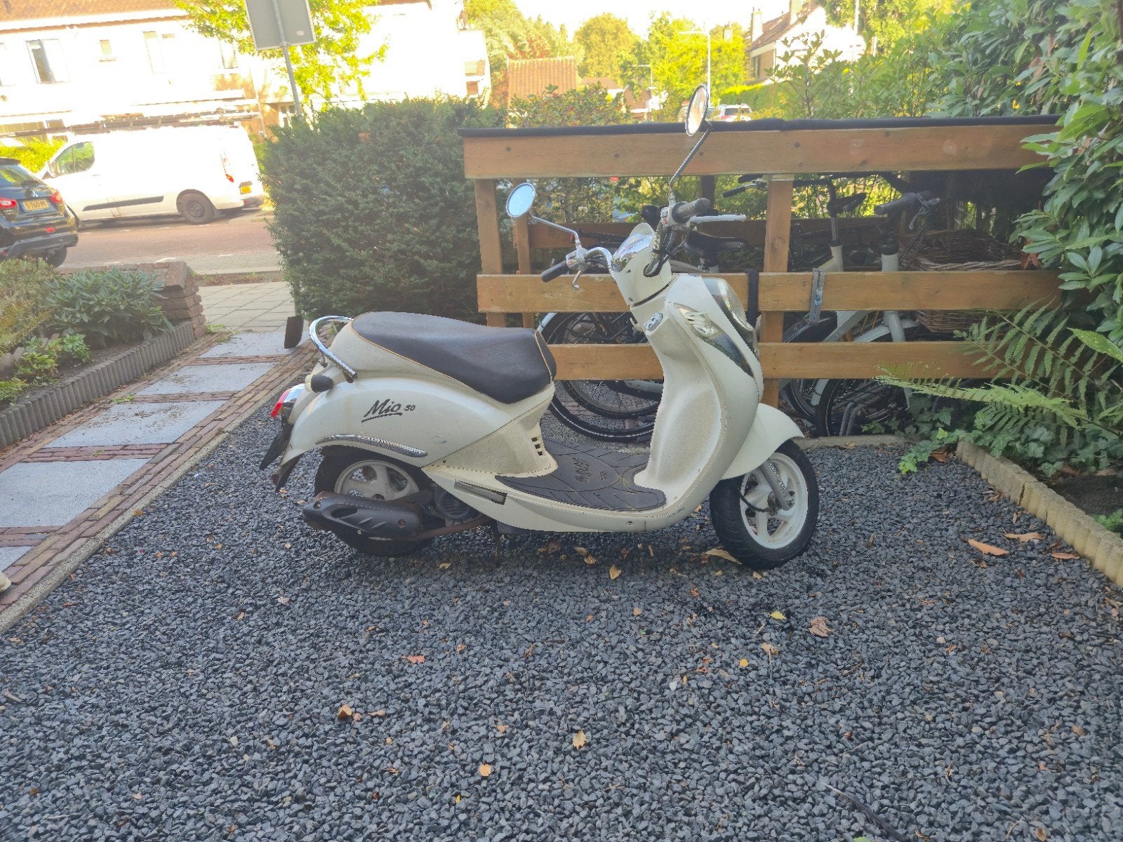SYM Mio 50 scooter - voor onderdelen of klusser, Fietsen en Brommers, Ophalen, Gebruikt, Benzine, Mio