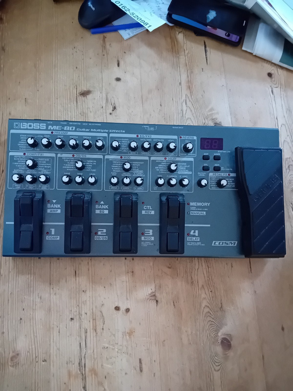Boss ME-80 Gitaar Multi-effect Processor (zonder adapter), Ophalen