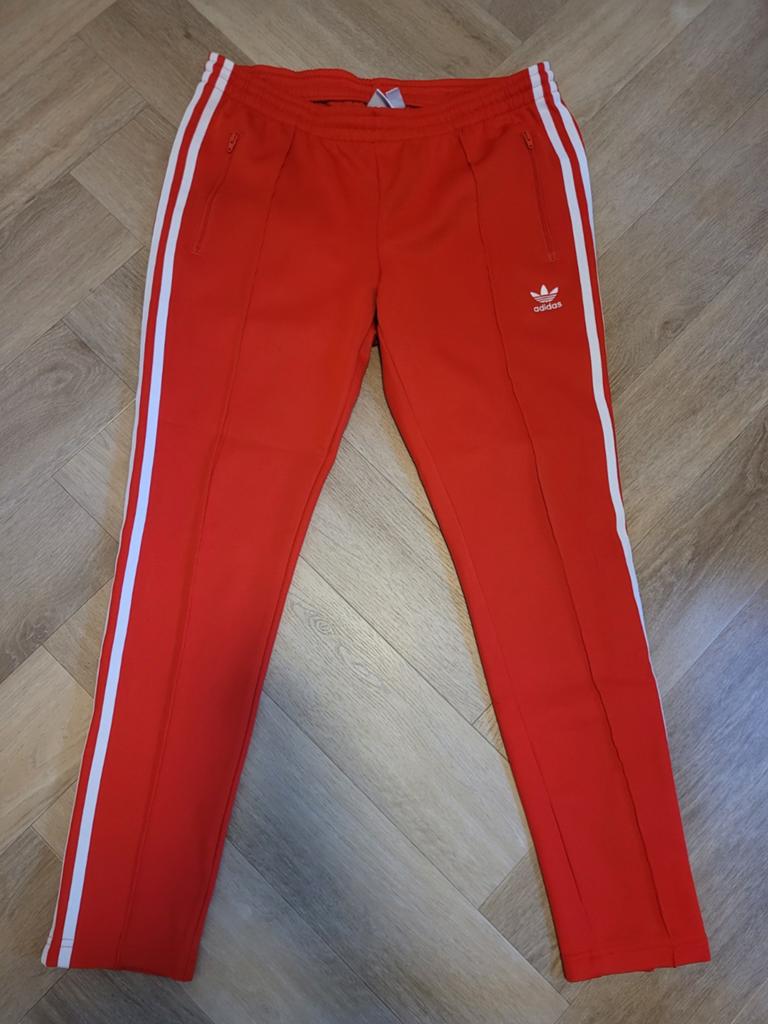 Adidas rode trainingsbroek - Maat M (38), Kleding | Dames, Maat 38/40 (M), Adidas, Ophalen of Verzenden, Zo goed als nieuw