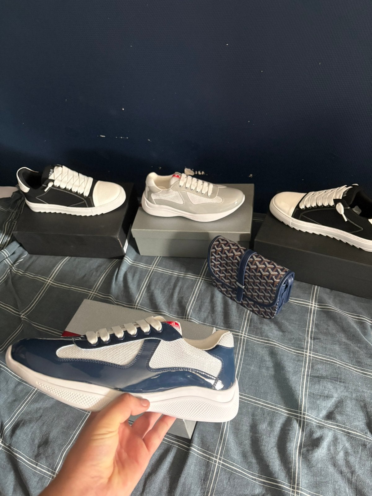 Blauwe prada cups maat 43, Ophalen of Verzenden, Zo goed als nieuw, Blauw
