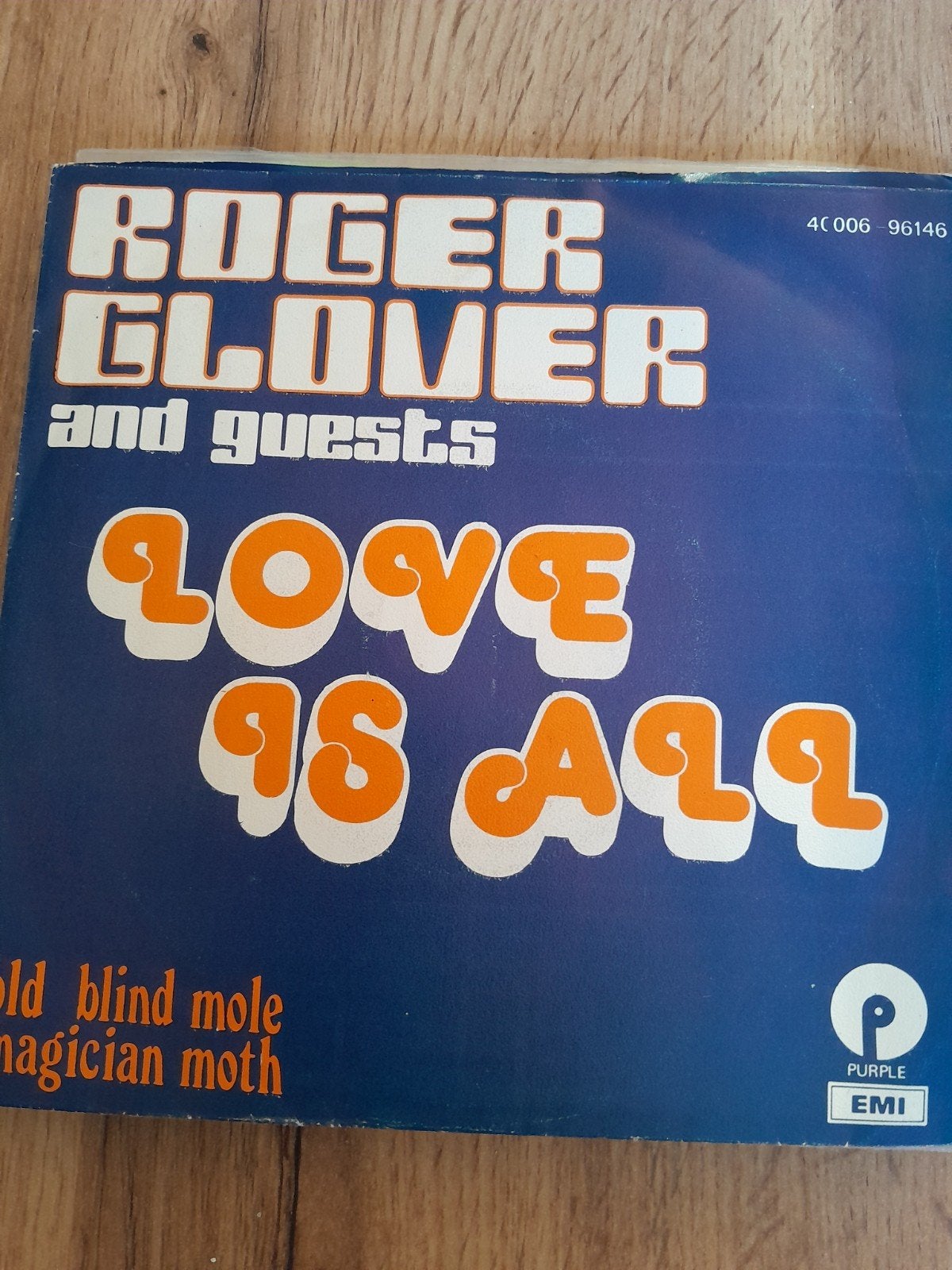 Roger glover and guests 7 inch love is all, Ophalen of Verzenden, Zo goed als nieuw, Pop