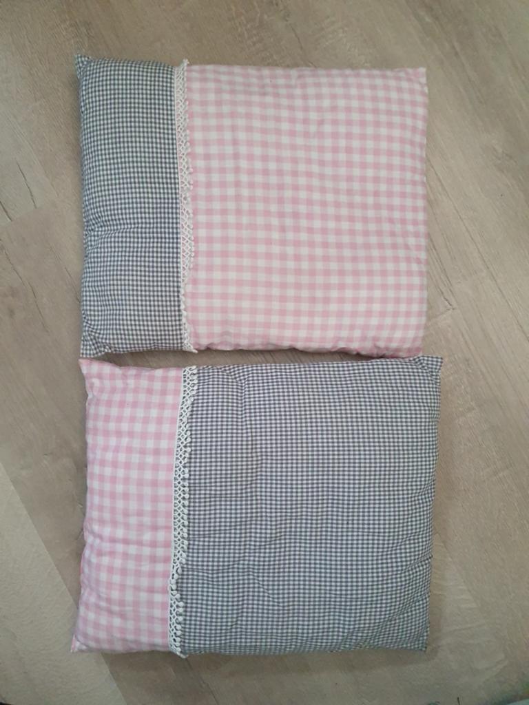 Twee kussentjes roze met grijs geruit, Ophalen of Verzenden, Zo goed als nieuw, Roze, Rechthoekig