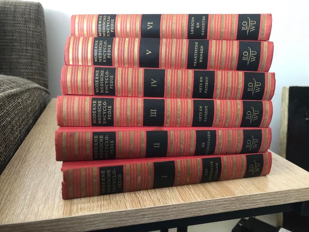 Moderne Medische Encyclopedie - Complete Serie (6 delen), Boeken, Encyclopedieën, Ophalen, Gelezen, Medisch, Complete serie
