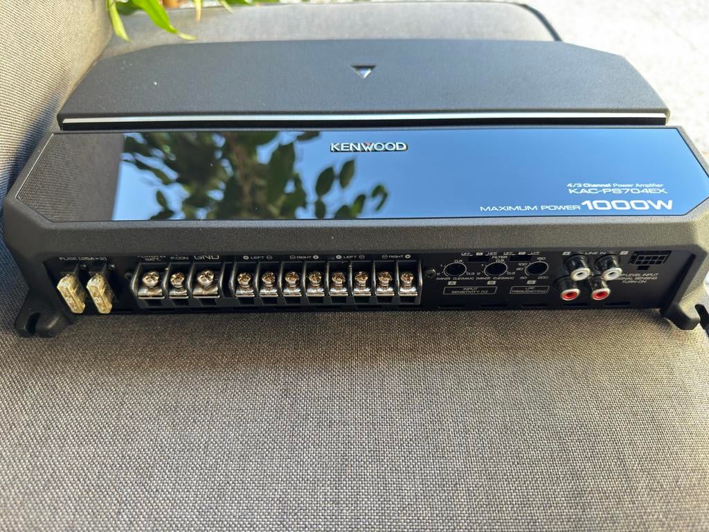 Kenwood KAC-PS704EX 4-kanaals versterker 1000W, Auto diversen, Autoradio's, Ophalen of Verzenden, Zo goed als nieuw