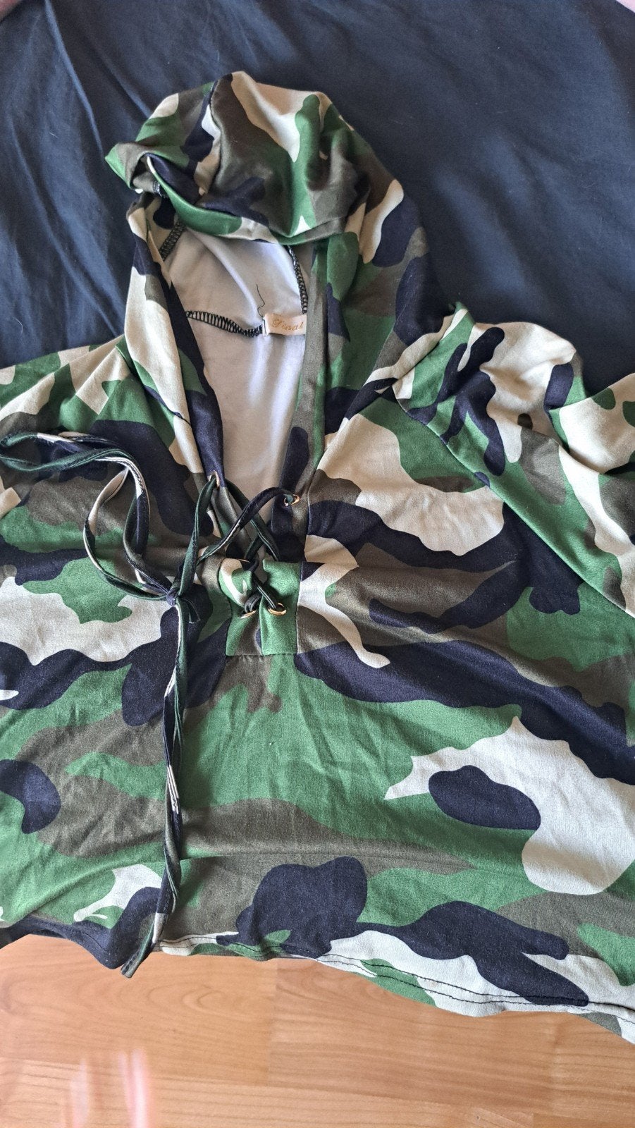 Camo hoodie met vetersluiting, Kleding | Dames, T-shirts, Onbekend, Lange mouw, Gedragen, Groen