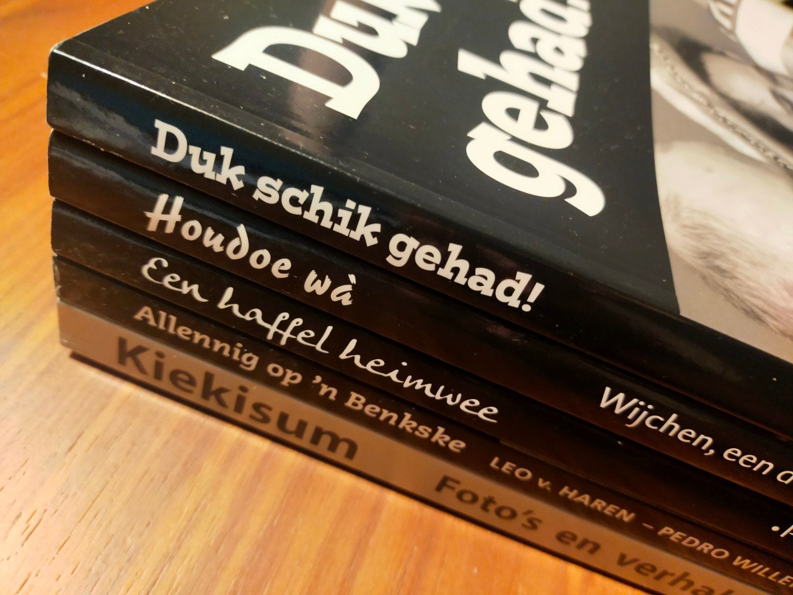 Vijf fotoboeken van en over Wijchen (bij Nijmegen) als nieuw, Ophalen of Verzenden, 20e eeuw of later, Zo goed als nieuw