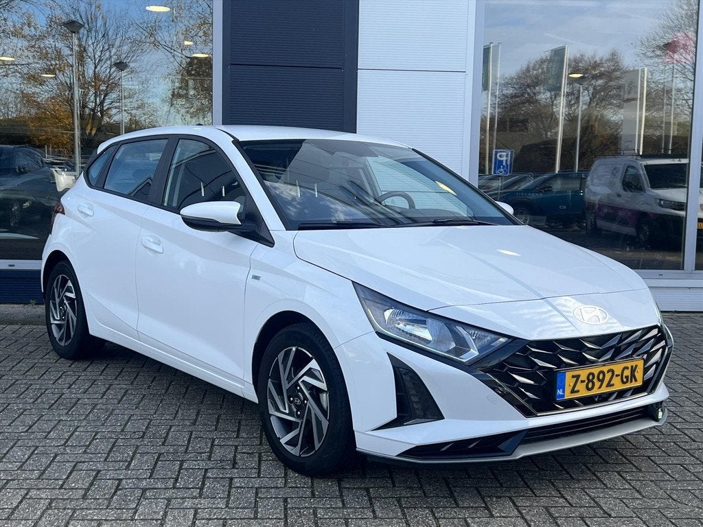 Hyundai i20 1.0 T-GDI 48V MHEV 100pk Comfort Smart I Navigat, Auto's, Hyundai, Voorwielaandrijving, Gebruikt, Euro 6, Origineel Nederlands