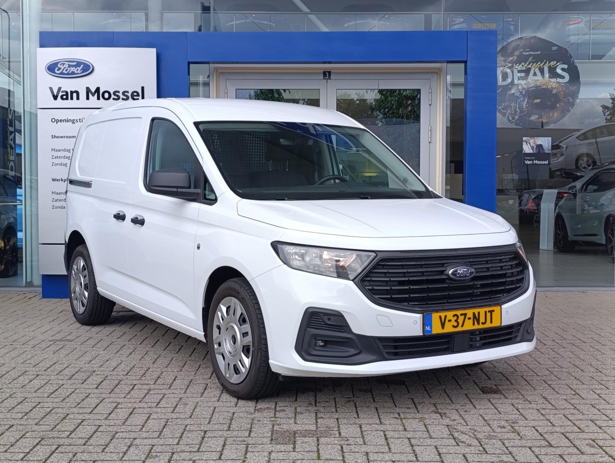 Ford Transit Connect 1.5 EcoBoost PHEV L1 Trend | LAGE KM! |, Auto's, Stof, Euro 6, 4 cilinders, Bedrijf