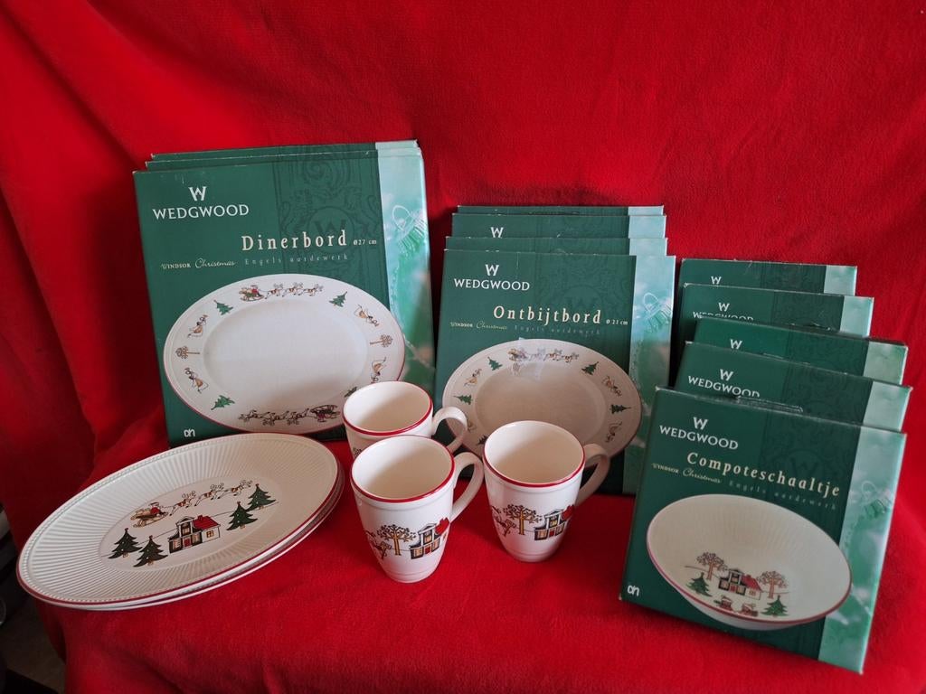 Nieuw in Doos AH Wedgwood Windsor Christmas Kerst Losse Koop, Ophalen of Verzenden, Nieuw, Wedgwood, Compleet servies