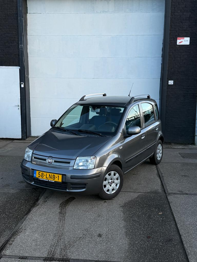 Fiat Panda 1.2  Grijs (Airco/Nap/NieuweApk/Nieuwe Riem), Stof, Origineel Nederlands, Bedrijf, Handgeschakeld