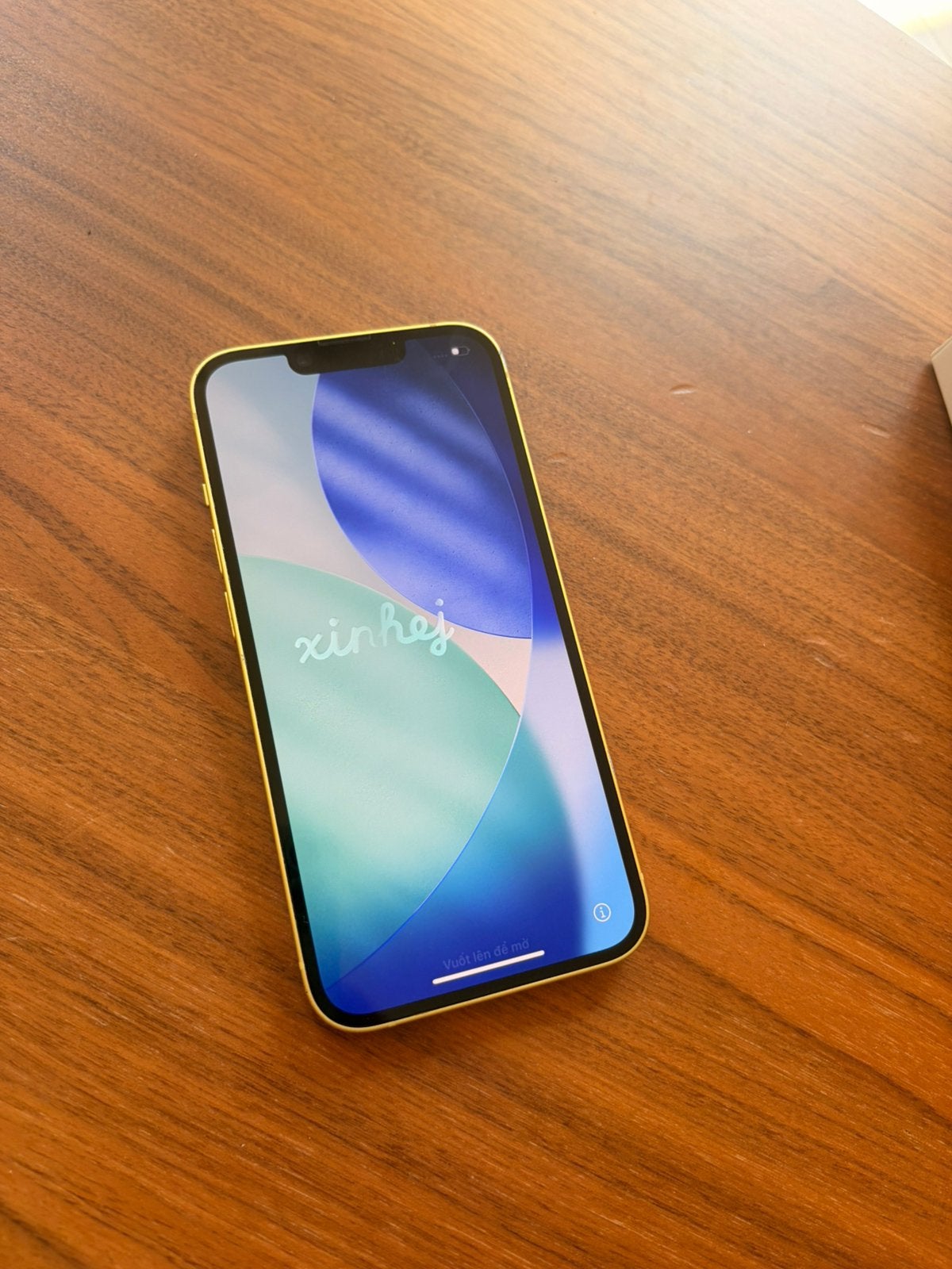 Apple iPhone 14 Geel 128GB Zeer nette staat | Doosje + kabel, Ophalen, 128 GB, Geel, Zo goed als nieuw