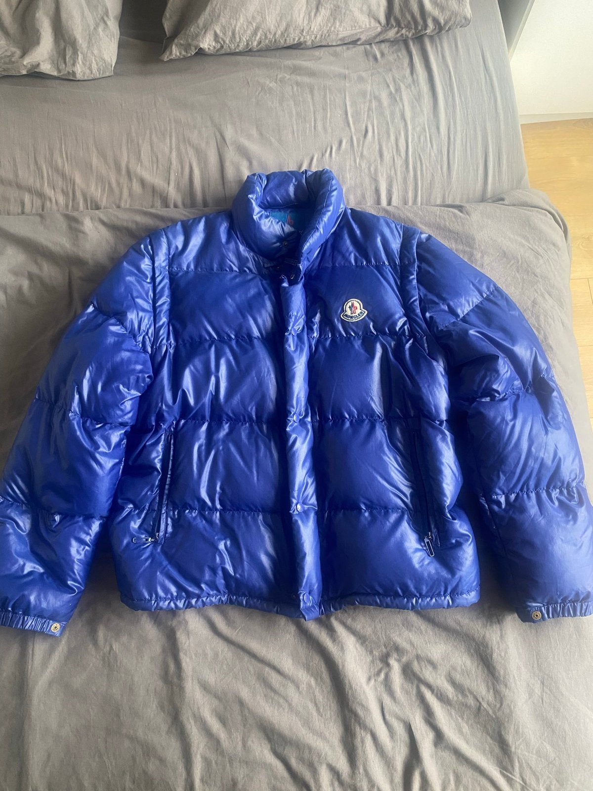 Moncler Blauw Donsjack Maat L, Verzenden, Zo goed als nieuw, Maat 52/54 (L), Blauw