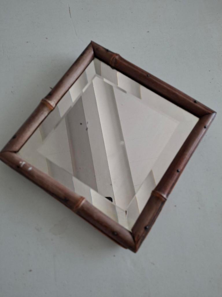 Vintage art deco spiegel bamboe lijst facet geslepen glas, Ophalen of Verzenden, Vierkant, Minder dan 50 cm, Minder dan 100 cm