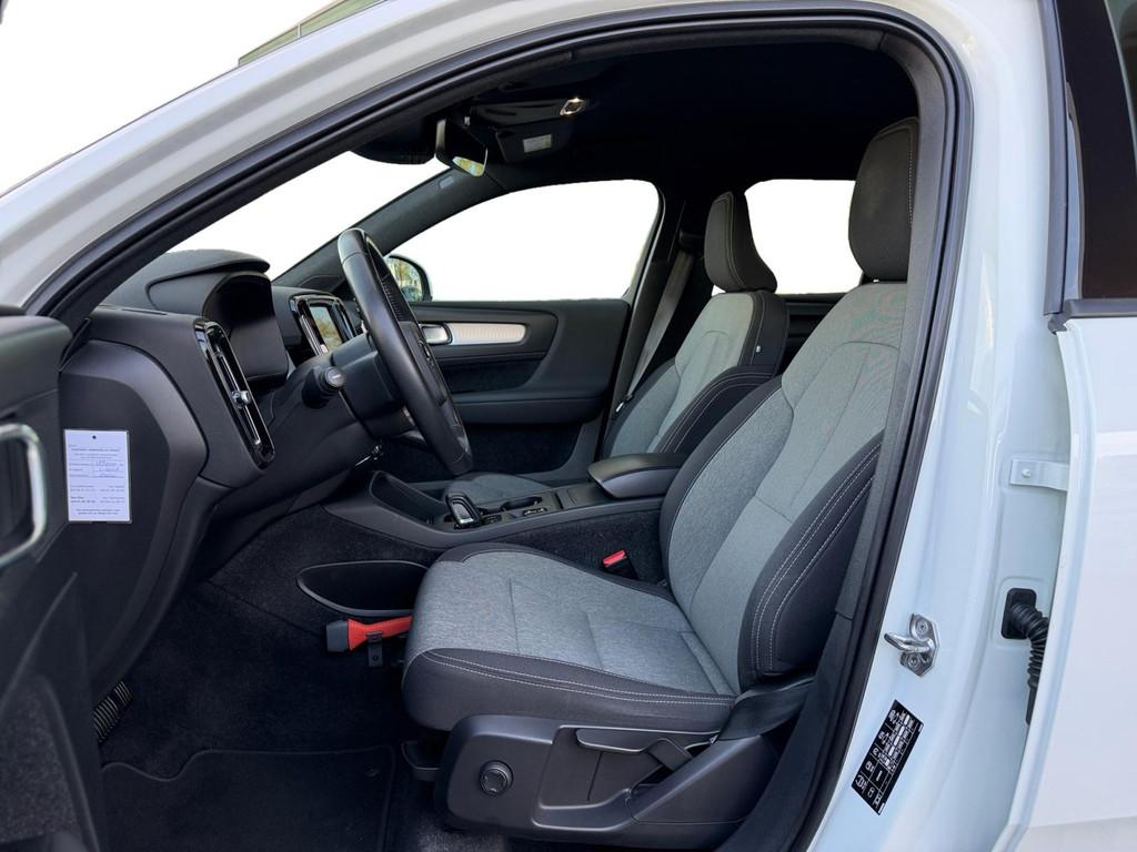 Volvo XC40 1.5 T2 Business Pro, Auto's, 12 maanden, Gebruikt, Euro 6, Wit