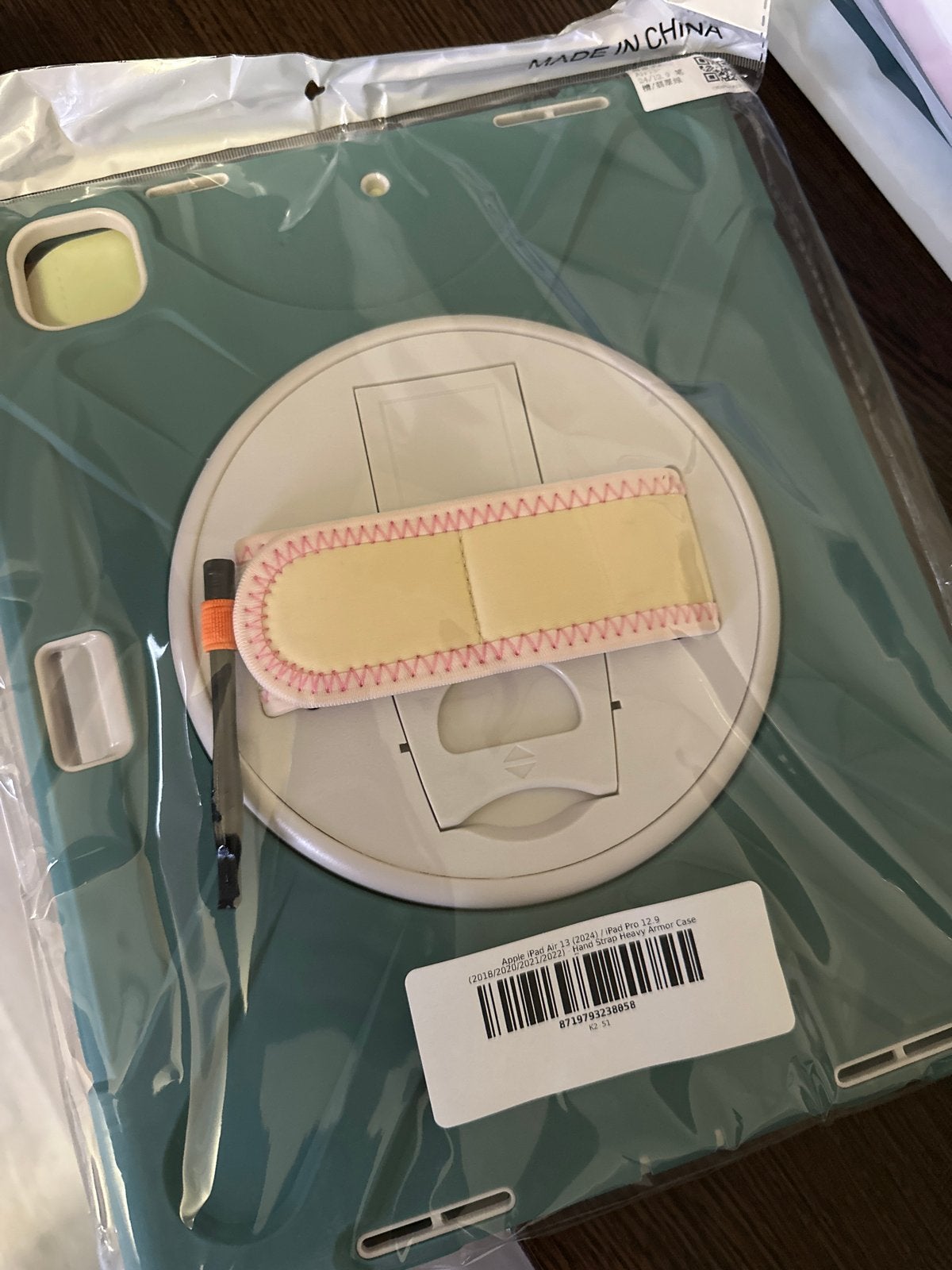 Nieuwe iPad hoes - Robuuste bescherming voor diverse modelle, Computers en Software, Ophalen of Verzenden, Nieuw, 13 inch of meer