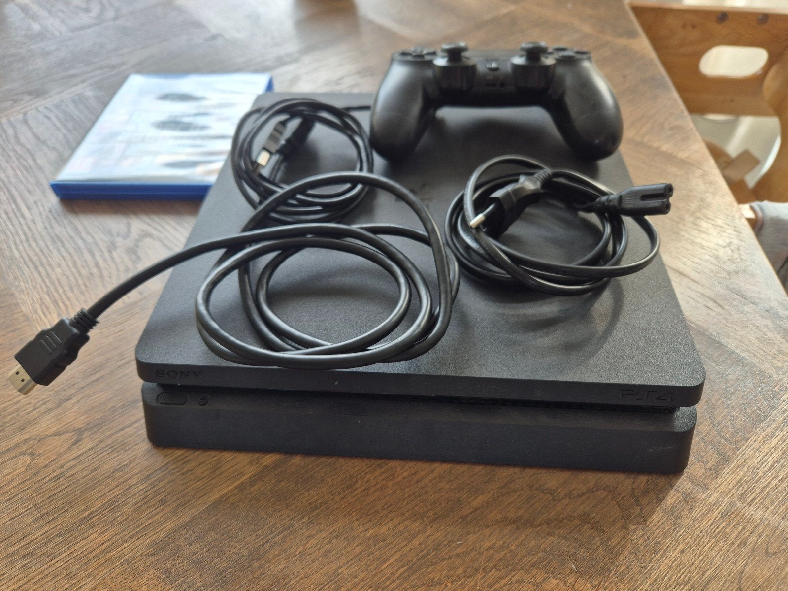 PlayStation 4 met GTA 5 - Zo goed als nieuw, Ophalen of Verzenden, Zo goed als nieuw, Met 1 controller, Slim