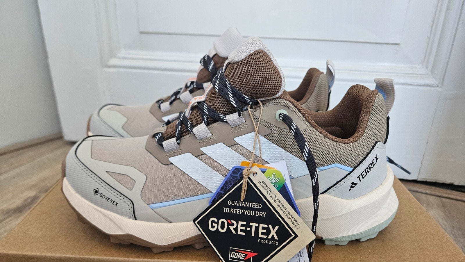 Nieuw! Adidas Terrex Gore-Tex wandelschoenen, maat 39 2/3, Adidas, Beige, Nieuw, Wandelschoenen