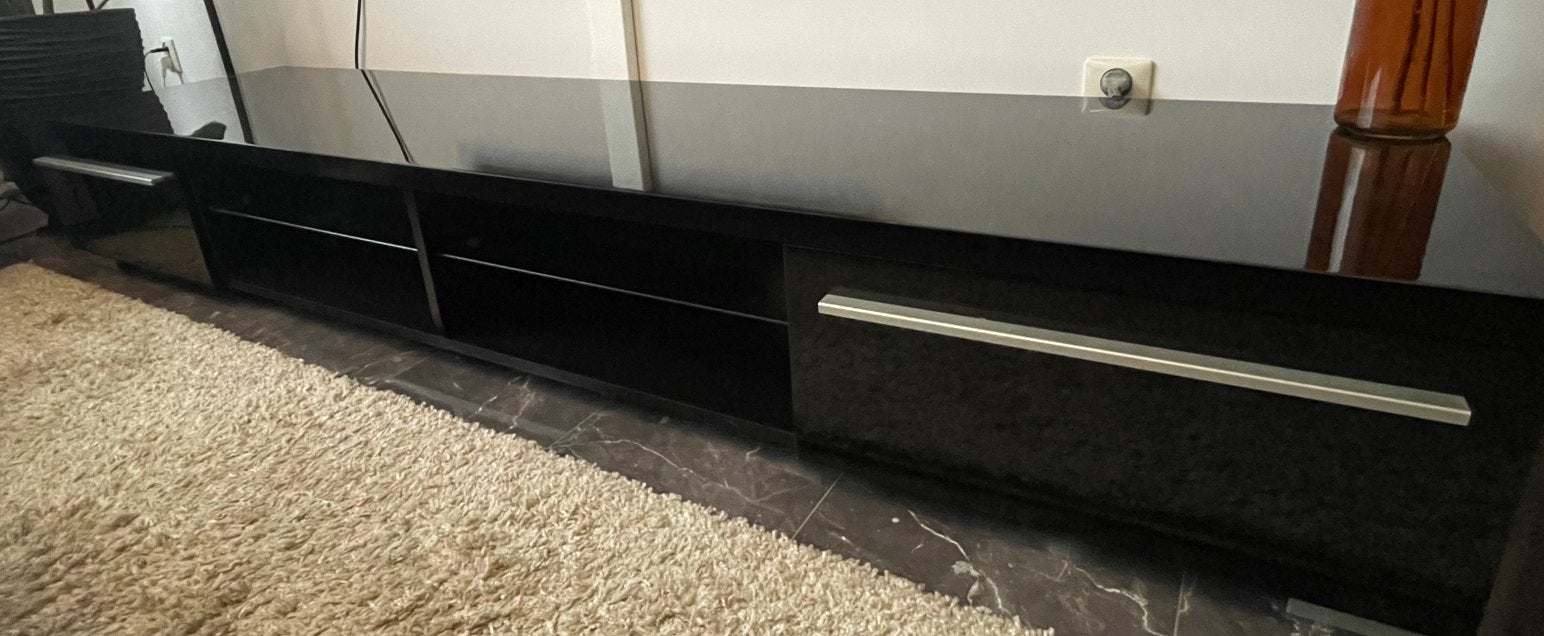 Moderne Zwarte TV-Kast met Glanzend Oppervlak - 210x50x30cm, Ophalen, Zo goed als nieuw, 200 cm of meer, Minder dan 100 cm