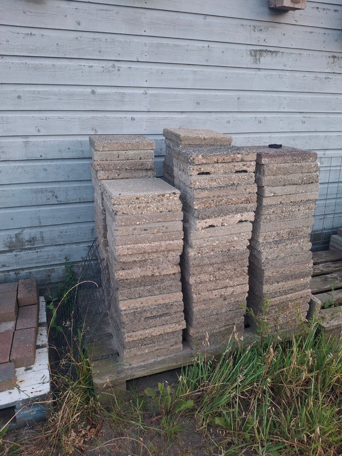 Zo'n 10m2 betontegels 30x30 cm, Tuin en Terras, Tegels en Klinkers, Ophalen, Gebruikt, 10 m² of meer, Beton