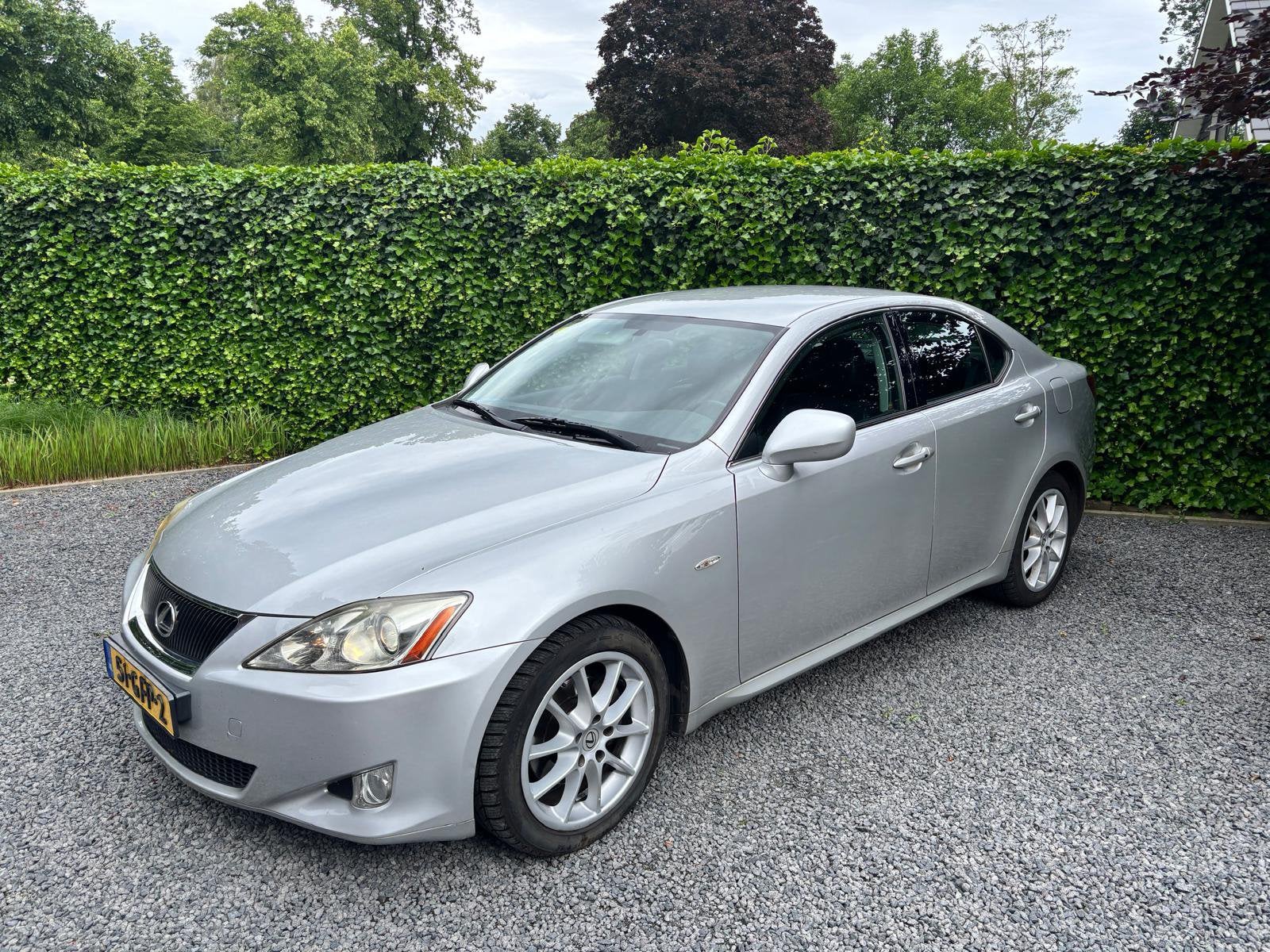 Lexus IS 250 2.5 2008 Grijs, Auto's, 2500 cc, Achterwielaandrijving, Handgeschakeld, Zilver of Grijs