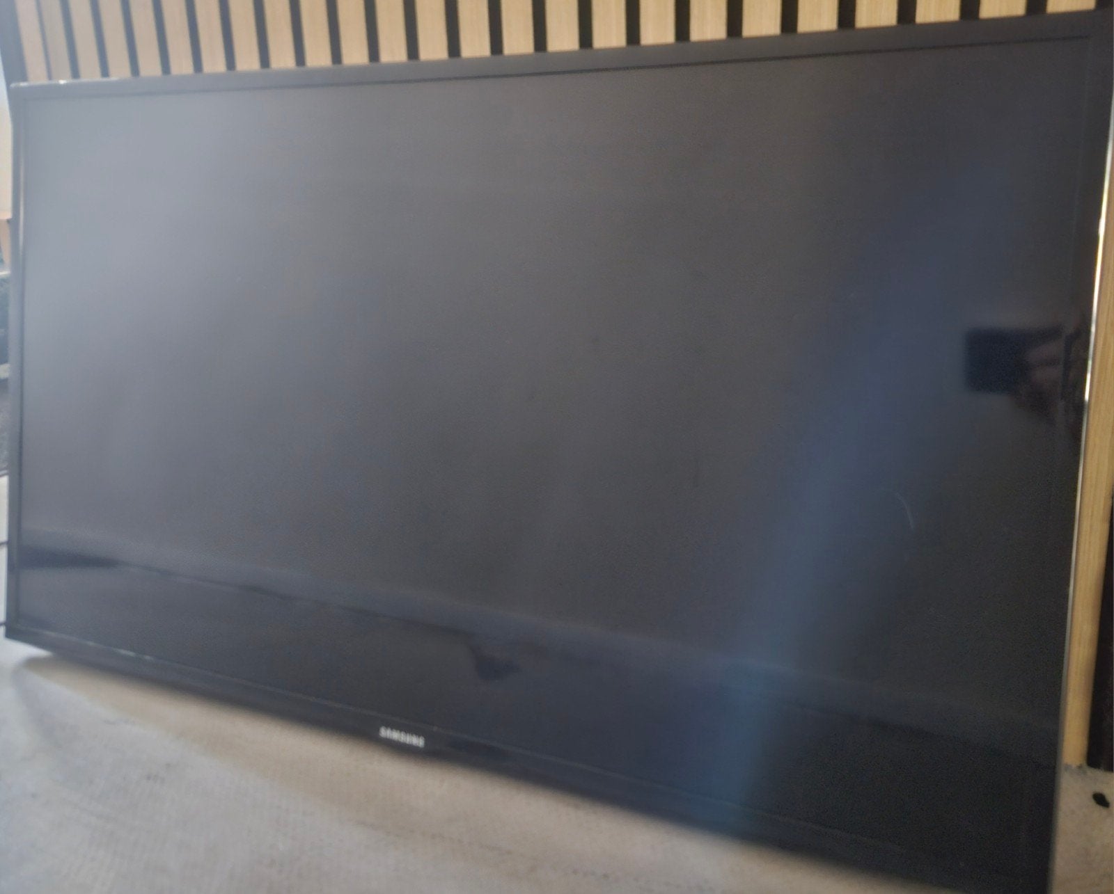 Samsung 40 inch smart tv., Ophalen, Zo goed als nieuw, 25 tot 50 cm, Minder dan 100 cm
