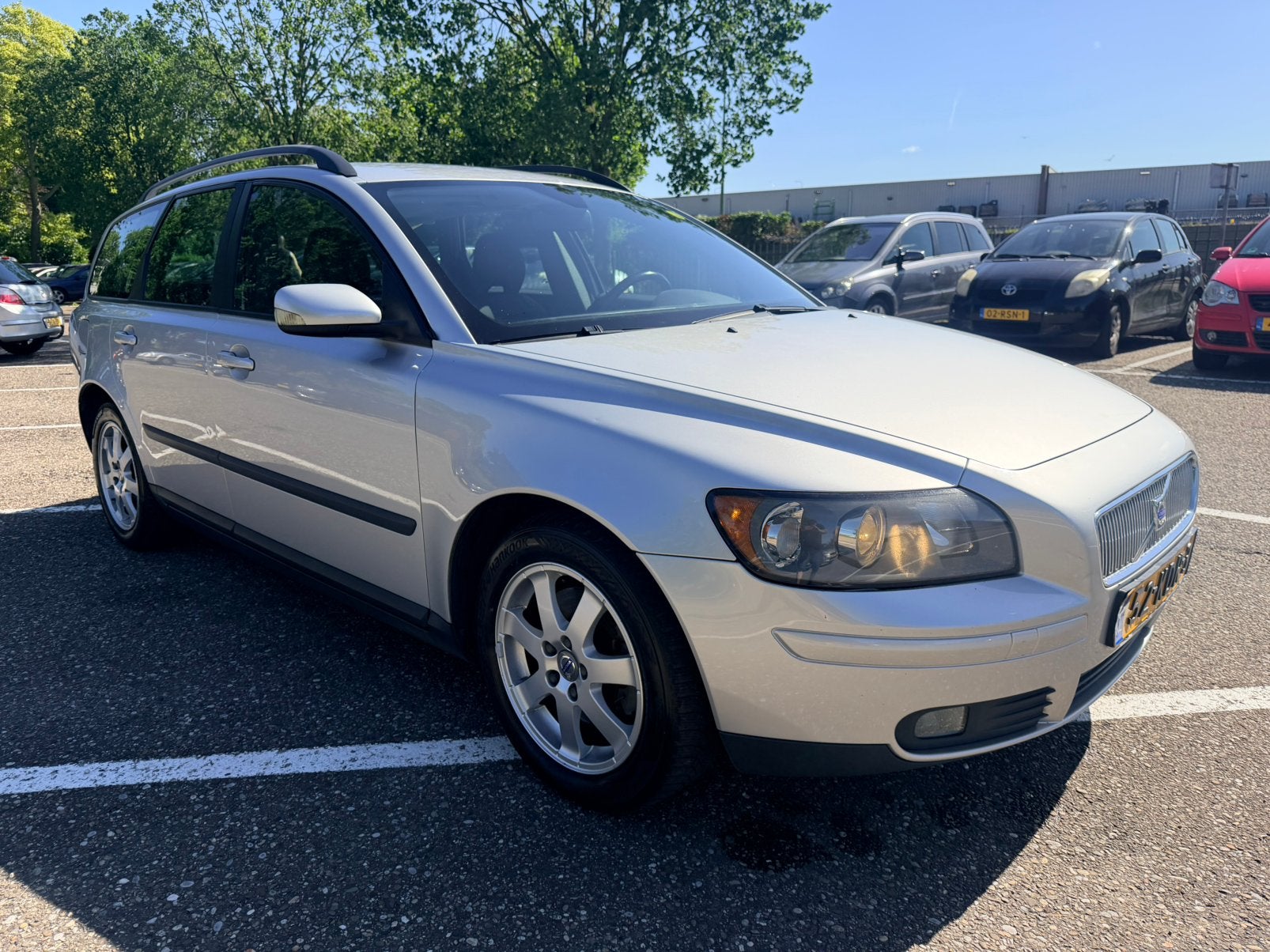 Volvo V50 2.4 140PK 2005*airco*st bekr*lichtmetaal*, Stof, Zwart, 700 kg, V50